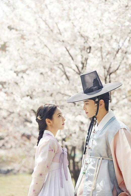 '신입사관 구해령' 신세경 차은우, 설렘 가득한 눈맞춤 스틸컷