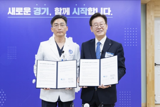 전국 최초로 24시간 운영되는 응급의료전용 ‘닥터헬기’가 이르면 8월부터 아주대학교병원에서 운영된다. / 사진제공=경기도
