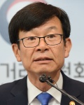 [동정]김상조 공정거래위원장,내달 3일 기아차 광주공장 방문