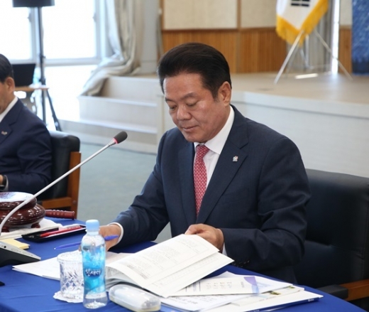 전국대도시시장협의회장인 최대호 안양시장이 실질적 지방자치분권시대가 실현될 수 있도록 힘을 모아 줄 것을 촉구했다. / 사진제공=안양시
