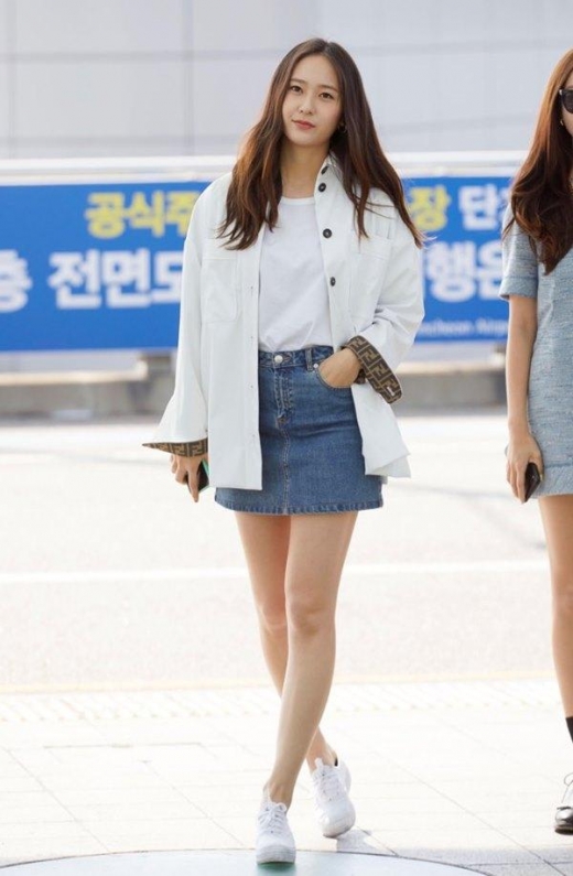 [★공항패션] 제시카 크리스탈, 미녀 자매의 우월한 각선미