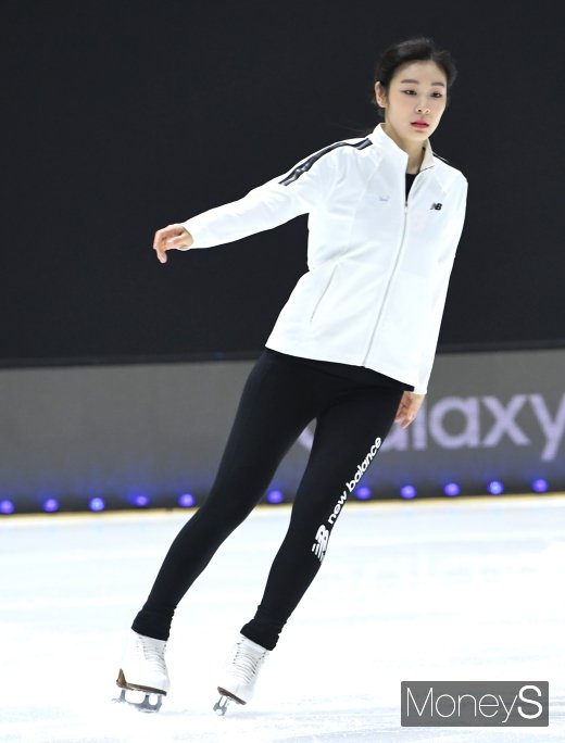 [머니S포토] 김연아, 아이스링크로 돌아온 피겨퀸