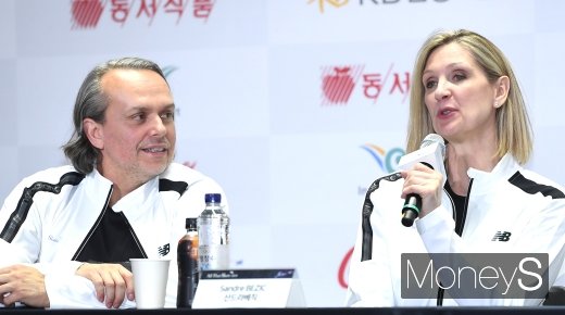 [머니S포토] 산드라 베직 '화려한 무대 기대해주세요'