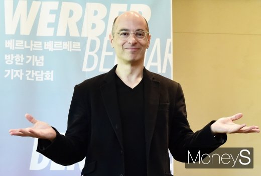 [머니S포토] 베르나르 베르베르, 내일 코엑스 별마당도서관에서 독자와 만남