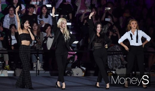 [머니S포토] 마마무, '올댓쇼케이트 2019' 2부 오피닝 무대