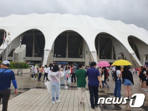7일 오후 8시 한국과 호주와의 A매치 평가전이 열리는 부산 아시아드 주 경기장. /사진=뉴스1