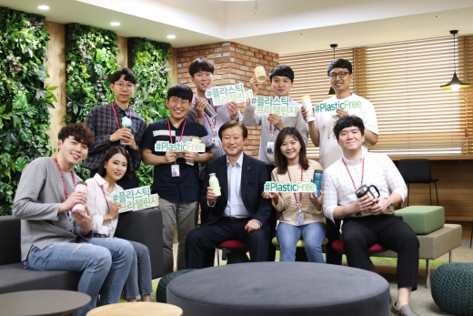 이영구 롯데칠성 대표이사, 임직원과 '플라스틱 프리챌린지' 동참