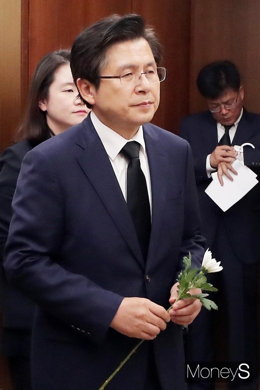 [머니S포토] 고 이희호 여사 빈소 찾은 황교안 대표