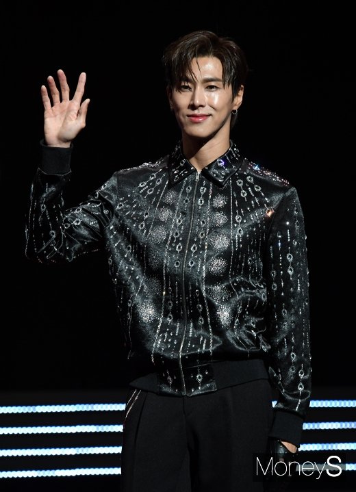 [머니S포토] 유노윤호 '동방신기 아닌 솔로로'