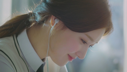 조혜주, '솔직하게 말해서 나' 뮤비에서 청순+러블리 매력 뽐내