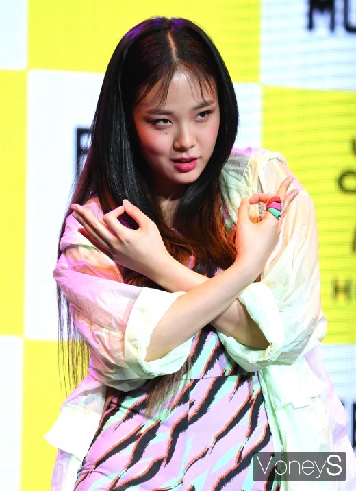 [머니S포토] 비비(BIBI), 치명적인 눈빛