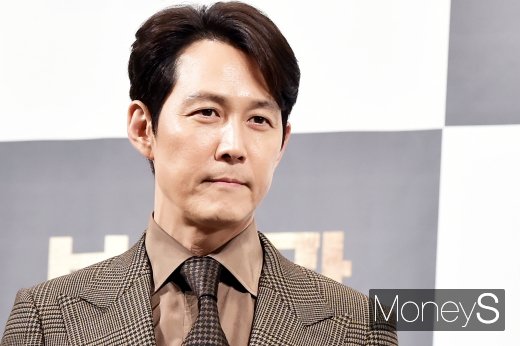 [머니S포토] 이정재, 그대가 보기엔 내가 보좌관이 될 상인가?