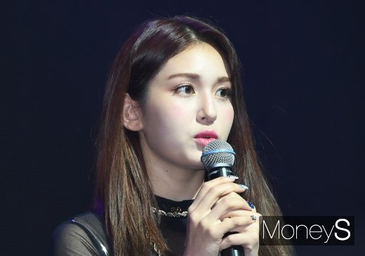 [머니S포토] 전소미, 기다려온 데뷔… '하지만 완벽하지 않아서'