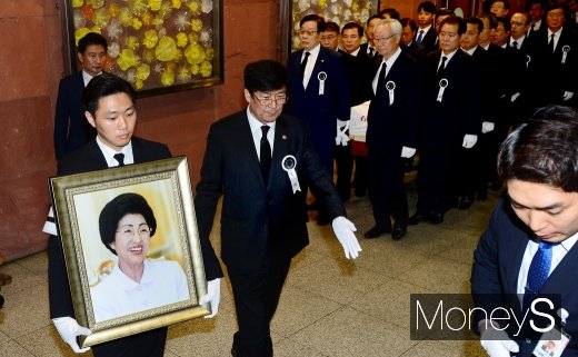 [머니S포토] 고 이희호 여사 발인, '그녀의 마지막 길'