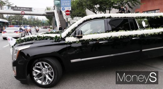 [머니S포토] 떠나는 고 이희호 여사