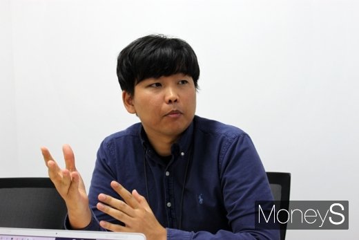 오태랑 게임빌 게임사업1실 비즈4팀 과장이 인터뷰를 진행하고 있다. /사진=채성오 기자