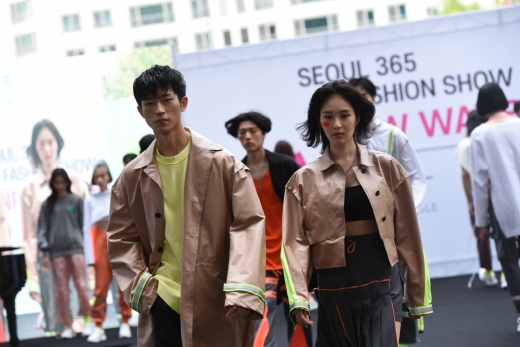 '서울'을 패션에 담다… 365-New Wave 패션쇼 진행