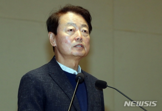 '막말 논란' 한선교, 한국당 사무총장직 사퇴…