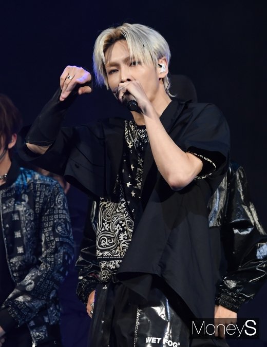 [머니S포토] SF9 주호 '확 달라진 분위기'