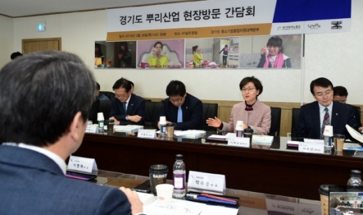 지난 2월 28일 '뿌리산업 현장 간담회' 장면. /사진제공=경기북부청