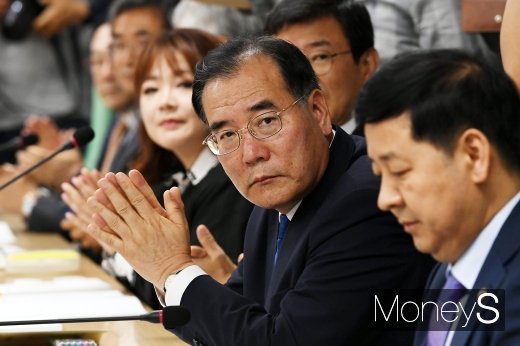 [머니S포토] 제1차 농어업·농어촌 특별위원회 회의 참석한 이개호 장관