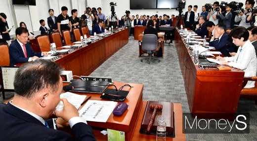 [머니S포토] 진전없는 사개특위, 답답한 이상민 의장