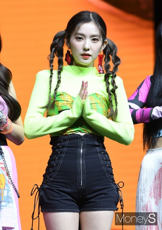 [머니S포토] 레드벨벳 아이린 '심쿵 눈맞춤'