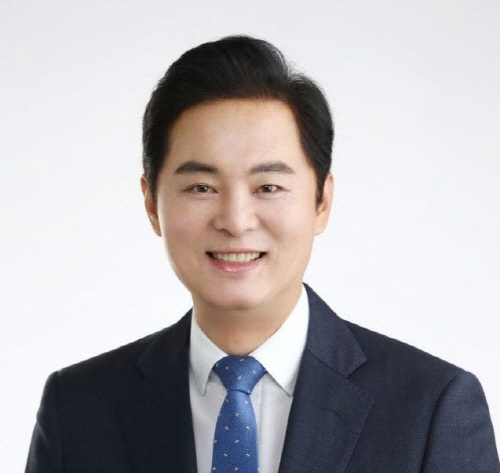 더불어민주당 부산진구을 지역위원장에 임명된 류영진 전 식약처장./사진제공=류영진 