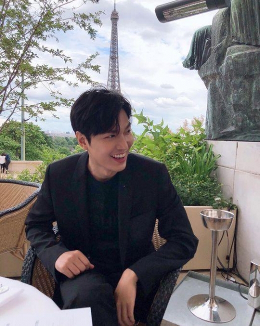 이민호 파리, 에펠탑도 기죽이는 '조각 얼굴'