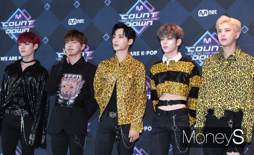 [머니S포토] 에이스, 호피무늬 스타일링(엠카운트다운)
