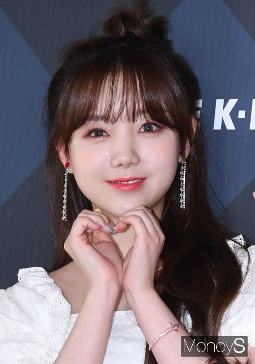 [머니S포토] 러블리즈 케이 '오늘도 예쁘다 예뻐'
