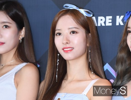 [머니S포토] 우주소녀 보나 '리본으로 청순미 업'