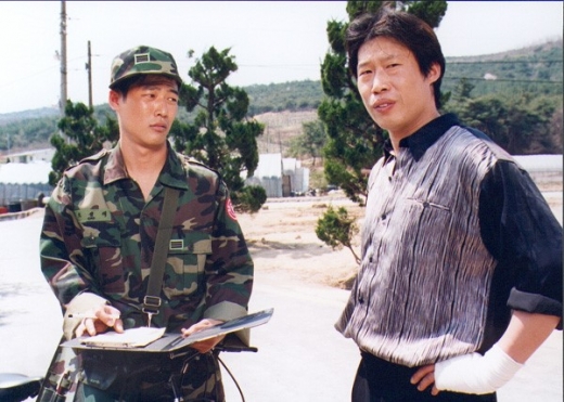 신라의 달밤 스틸컷. /사진=네이버영화