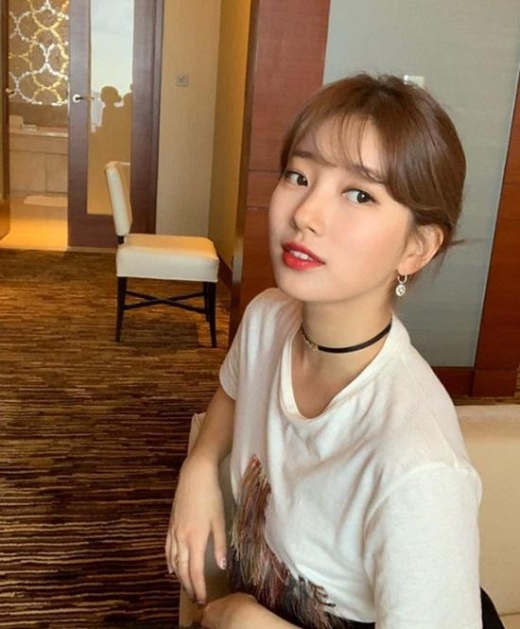 수지, 싱가포르 근황 '예쁨주의'