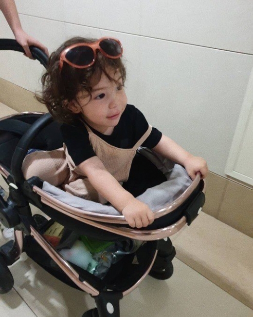 건후. /사진=안나 인스타그램 캡처   