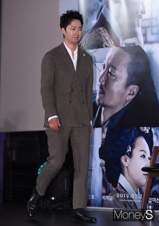 [머니S포토] 박해일, 한껏 힘준 헤어스타일
