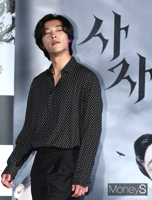 [머니S포토] 우도환 '마성의 눈빛'