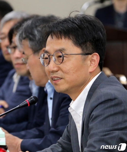 내년 최저임금, 전 업종에 동일 적용 (속보)