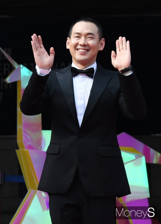 [머니S포토] 박종환 '빡빡머리로 이미지 변신'