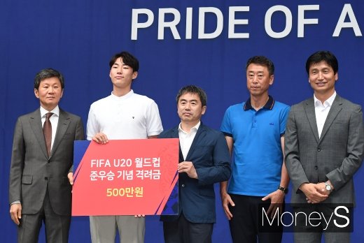 [머니S포토] 후배들의 자랑 이지솔 선수