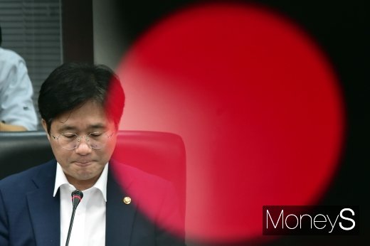 [머니S포토] 반도체 등 빨간불 들어온 일본 수출규제, 정부 입장은?