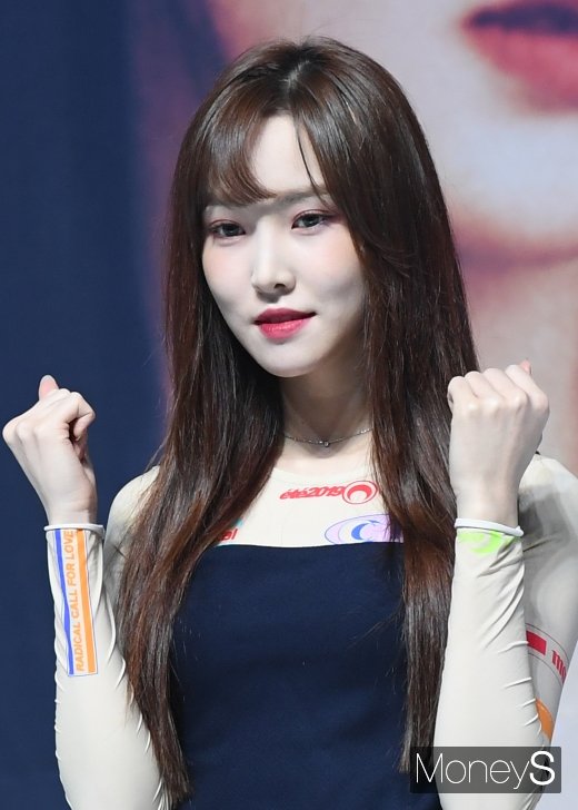 [머니S포토] 여자친구 유주 '눈에 쏙 들어오는 미모'