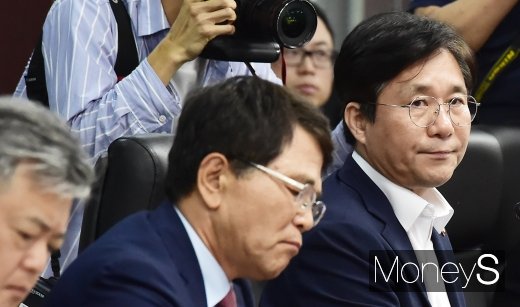 [머니S포토] 성윤모 장관 