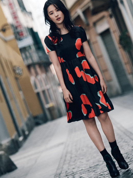 ©엠포리오 아르마니(Emporio Armani)