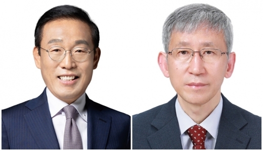 김기남 삼성전자 부회장(왼쪽)과 장석복 한국과학기술원 교수. /사진=과학기술정보통신부