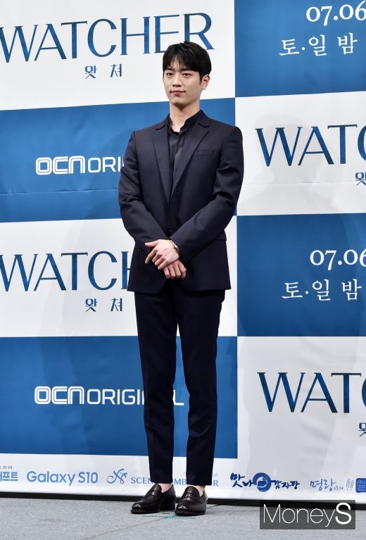 [머니S포토] 서강준, 깔맞춤한 블랙 수트