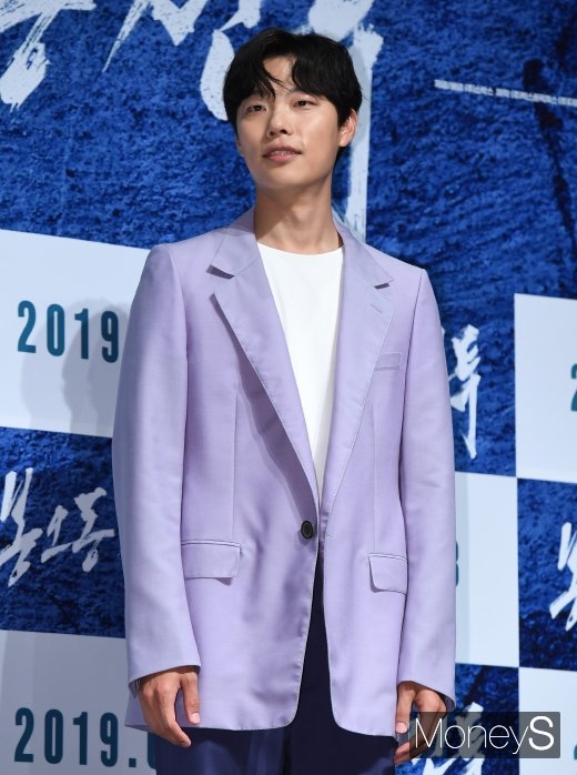 [머니S포토]류준열 '여심 흔드는 미소'