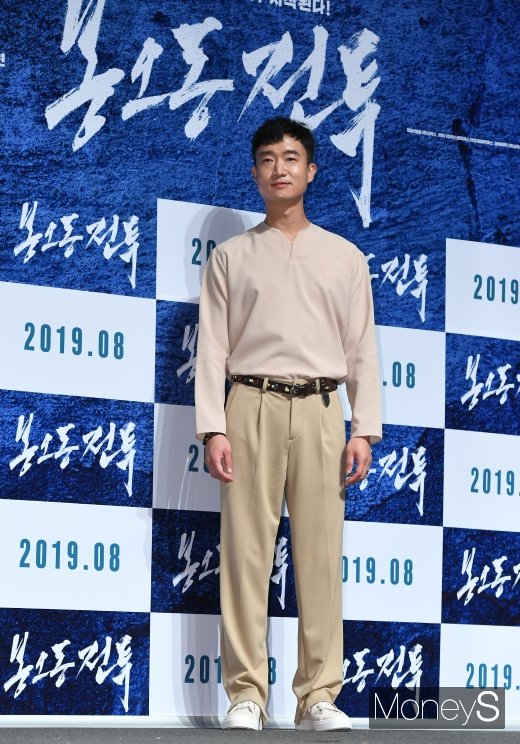 [머니S포토] 조우진, 깔끔하게 꾸민 패션