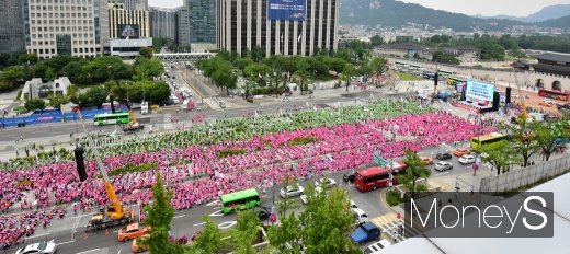 [머니S포토] 광화문광장 가득 메운 학교 비정규직 노동자