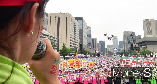 [머니S포토] 파업 나선 학교 비정규직 노조